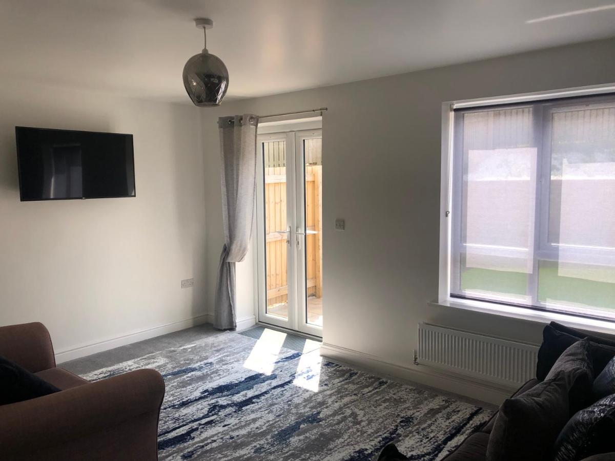 Barber House, Hoyland With Two Allocated Parking Spaces المظهر الخارجي الصورة